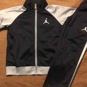 Toddler boy 4T Jordan sweatsuit pre-loved
